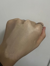 TsuenMa-GIVENCHYPRISME LIBRE SKIN-CARING GLOW FOUNDATION_3