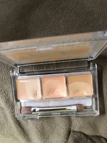 Aries -CEZANNEPalette Concealer_1