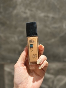 Lydia-MAYBELLINEFIT ME!反孔特霧粉底液_1