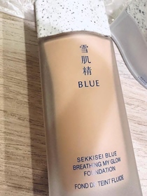 Kitty -KOSE 雪肌精雪肌精 BLUE 光感精華粉底液_1
