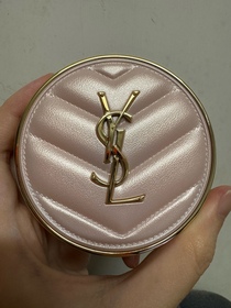 　peg-YSL BEAUTÉ明彩輕透亮肌氣墊粉底_1