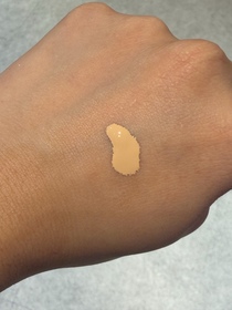Zoe-shu uemura 植村秀unlimited 無限輕透持妝粉底液 (小方瓶 2.0)_2