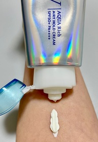 chewyfruit-Bioré水感智能防曬慕斯_2