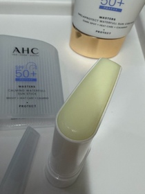 Miu Lai-AHC9重全護撫紋淡斑防曬乳_2