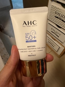 Rain-AHC9重全護撫紋淡斑防曬乳_1
