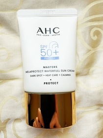 Little-AHC9重全護撫紋淡斑防曬乳_1