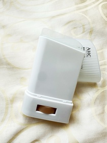 Little-AHC9重全護撫紋淡斑防曬棒_2