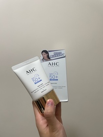Kk.ac-AHC9重全護撫紋淡斑防曬乳_1