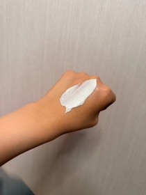 東區蘇牙琳-Bioré水感智能防曬慕斯_2