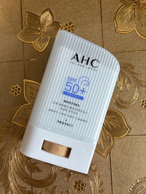 rabbit_red-AHC9重全護撫紋淡斑防曬棒_1