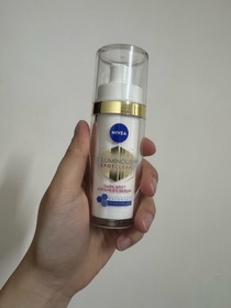 Graceee-NIVEALUMINOUS630雙效淡斑透白精華_1