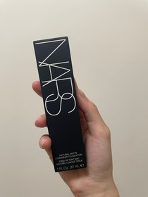 Kk.ac-NARS自然霧光持久粉底液_1