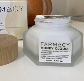 Kathy Wai-FARMACY蜂蜜雲朵保濕修護乳霜_1