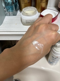 Maggieyt-L'ORÉAL PARiS活力緊緻修護眼霜_3