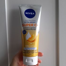 Sandy-NIVEA果萃雙效SUPER C+ 防曬精華凝乳 SPF50 PA++++ _1
