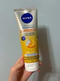 Cici Wong-NIVEA果萃雙效SUPER C+ 防曬精華凝乳 SPF50 PA++++ _4