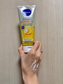 cherrycheung-NIVEA果萃雙效SUPER C+ 防曬精華凝乳 SPF50 PA++++ _1