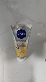 CC-NIVEA果萃雙效SUPER C+ 防曬精華凝乳 SPF50 PA++++ _1
