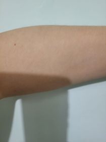 Helen Leung-NIVEA果萃雙效SUPER C+ 防曬精華凝乳 SPF50 PA++++ _3