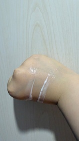 Loso -NIVEA果萃雙效SUPER C+ 防曬精華凝乳 SPF50 PA++++ _1