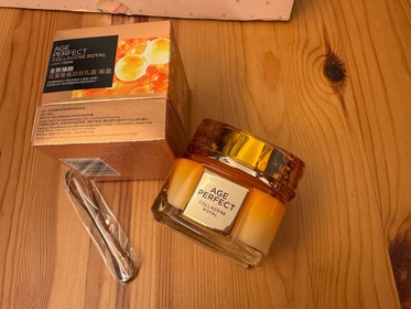 Milo-L'ORÉAL PARiS金致臻顏花蜜奢養膠原輕盈乳霜_1