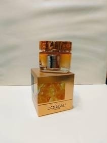 sandy-L'ORÉAL PARiS金致臻顏花蜜奢養膠原輕盈乳霜_1