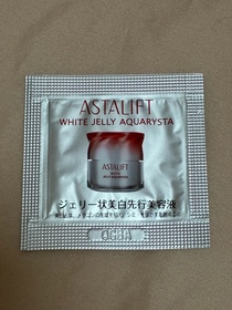 楊一二-ASTALIFT美白啫喱保濕精華_2