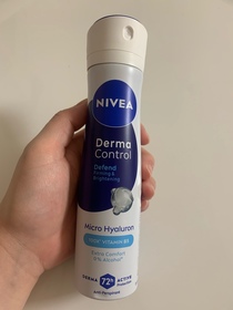 Emma W-NIVEADerma Control透明貿酸養膚撫紋止汗噴霧_1