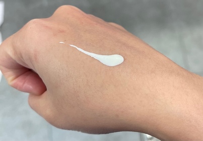 Hoiyi-SUNPLAYSkin Aqua幹細胞防曬精華_3
