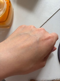 九音-L'ORÉAL PARiS金致臻顏花蜜奢養膠原輕盈乳霜_3