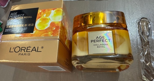 Maggiekk-L'ORÉAL PARiS金致臻顏花蜜奢養膠原輕盈乳霜_1