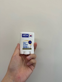 黯然仙人掌-NIVEA專研絲滑輕盈UV防曬棒 (無香版)_2