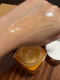 annietyt-L'ORÉAL PARiS金致臻顏花蜜奢養膠原輕盈乳霜_2