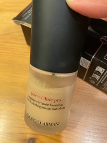 TL-ARMANI BeautyPower Fabric Pro 專業柔霧持妝粉底液_1