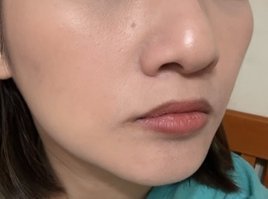 Mamamia-Charlotte Tilbury輕盈無瑕柔光蜜粉 #磨皮銀餅_4
