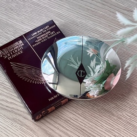 Enchante-Charlotte Tilbury輕盈無瑕柔光蜜粉 #磨皮銀餅_1