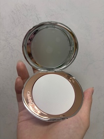 Suki-Charlotte Tilbury輕盈無瑕柔光蜜粉 #磨皮銀餅_2