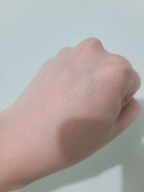 Sandywwy-Charlotte Tilbury輕盈無瑕柔光蜜粉 #磨皮銀餅_3