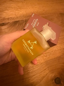Monkeyk-Aromatherapy AssociatesJoyous Rose Bath & Shower Oil_1