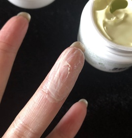 莓莓-Kiehl's牛油果眼霜_1