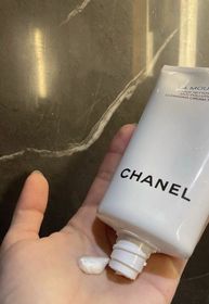 Fng-CHANELMOUSSE DOUCEUR RINSE-OFF FOAMING MOUSSE CLEANSER BALANCE + ANTI-POLLUTION_1