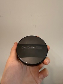 Iamamyfan-M.A.C專業無瑕霧鏡氣墊粉底_1