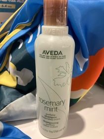 劉肥貓-AVEDA薄荷迷迭香洗髮水_1