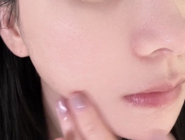 Emily Leung-CLINIQUE卸妝油_3