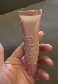 Miranda-CLARINS提亮抗倦修護眼霜_1