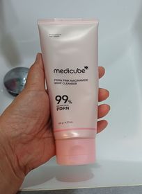 Verna-MedicubePDRN粉紅煙酰胺拉絲潔面乳_1