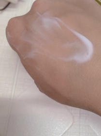 Fng-Vaseline肌亮水潤精華凝乳_2