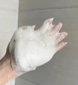 Emily Leung-LUX髮の水亮瓶保水美容修護光澤洗髮乳_2