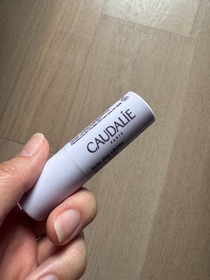 Karman28-CAUDALIE葡萄籽滋潤抗氧護唇膏_1