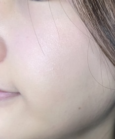 Emily Leung-CLINIQUE花之戀光感胭脂_4
